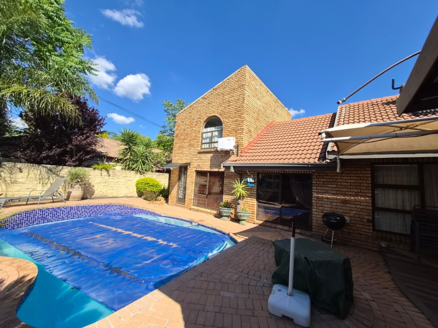 4 Bedroom Property for Sale in Doringkruin North West